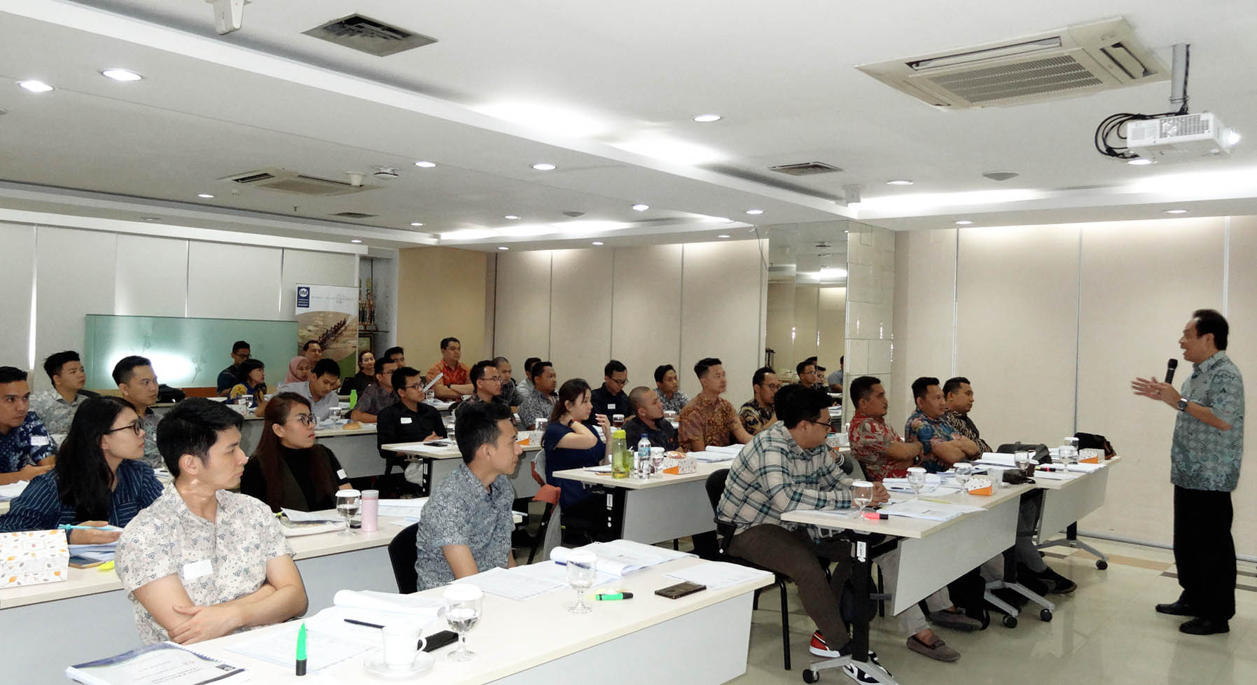 HINO FINANCE INDONESIA